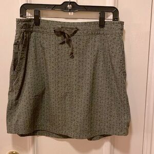 REI CO OP quick dry green skirt size M